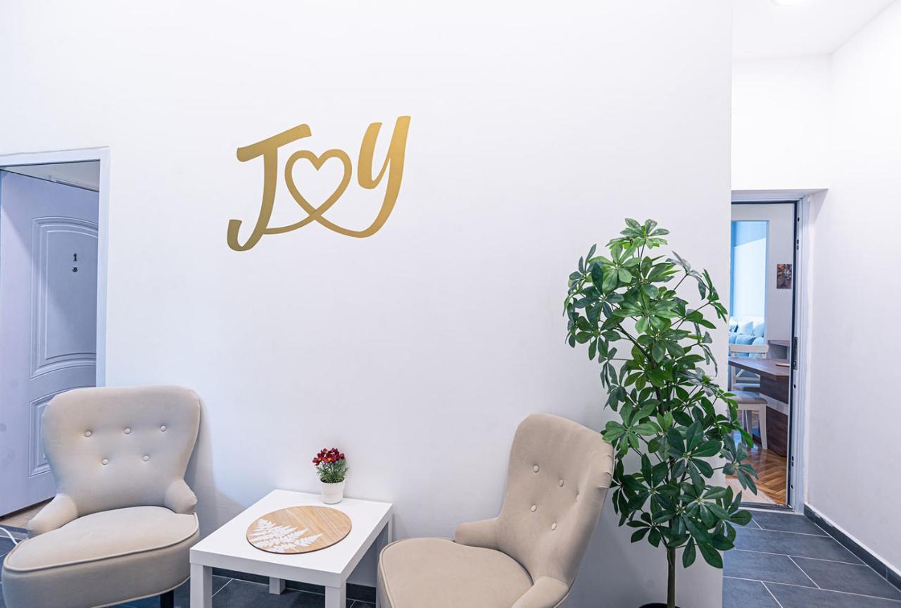 Joy Apartments On Kiraly Street บูดาเปสต์ ภายนอก รูปภาพ